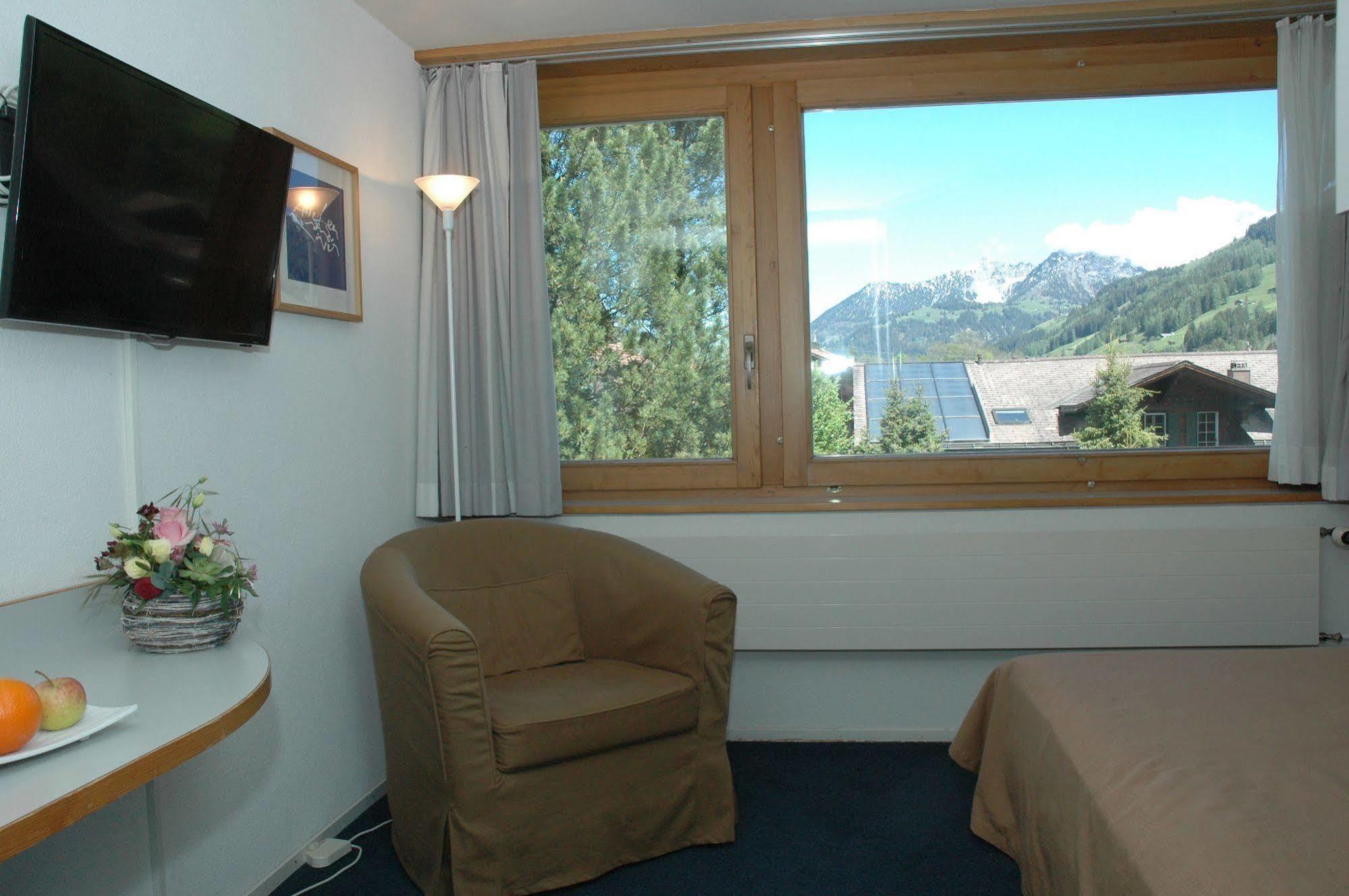 Hotel Kreuz Lenk im Simmental Exterior foto